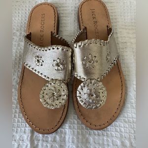 Jack Rogers girl size 4.